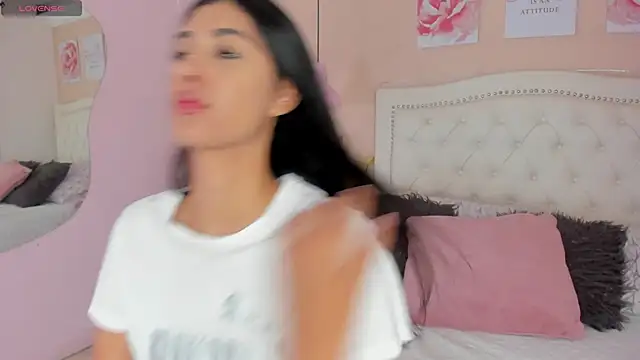 Ashley Evans18 online show from January 2025 11:45:02 AM