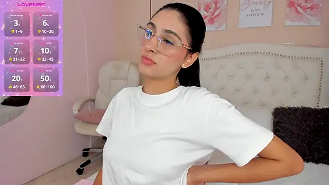 Ashley Evans18 online show from February 2025 11:58:01 AM