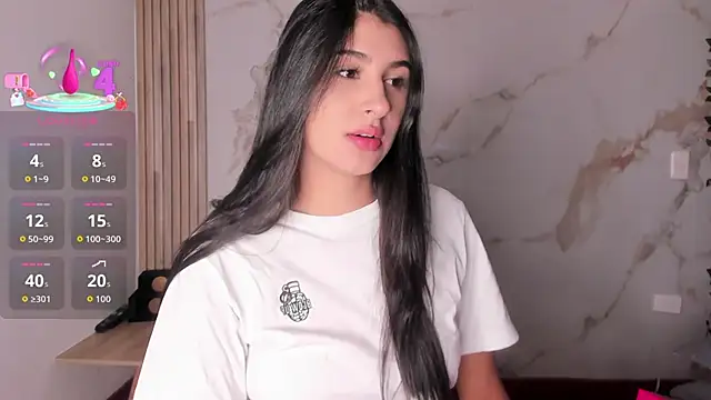 Ashley Evans18 online show from October 2025 01:31:01 PM