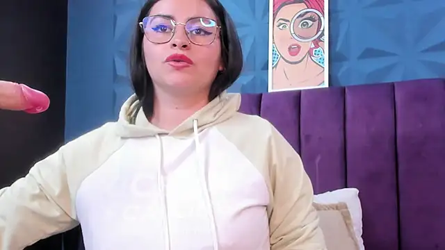 NicoleJonss online show from May 2026 10:50:03 PM