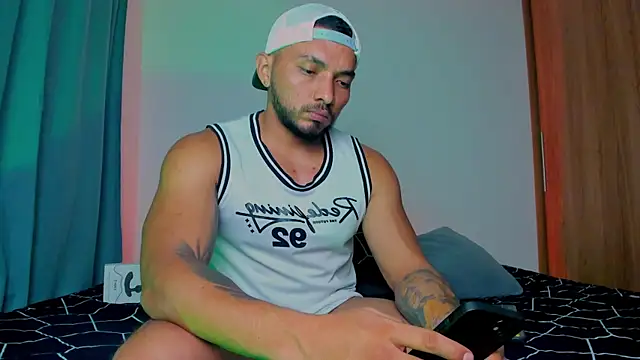 Snapshot of maximusclark1 chatting on March 2025 07:47:02 AM maximusclark1 online show from March 2025 07:47:02 AM