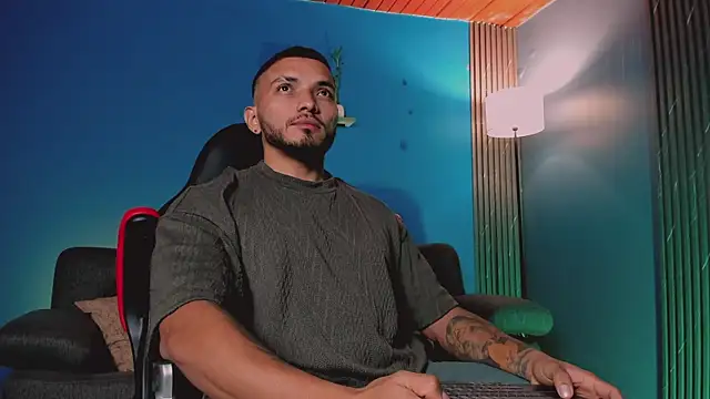 Snapshot of maximusclark1 chatting on January 2026 02:58:02 AM maximusclark1 online show from January 2026 02:58:02 AM