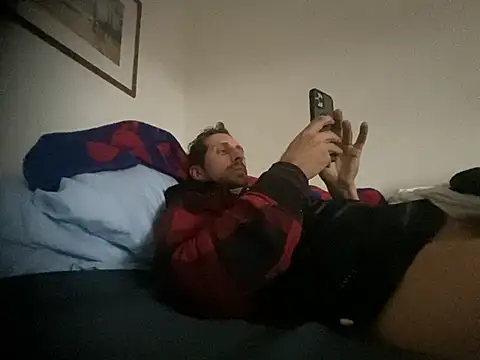 mackshaft4711 online show from December 2024 03:00:01 PM