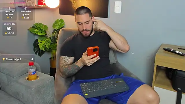 Giorgio-Leone online show from March 2026 02:05:02 AM