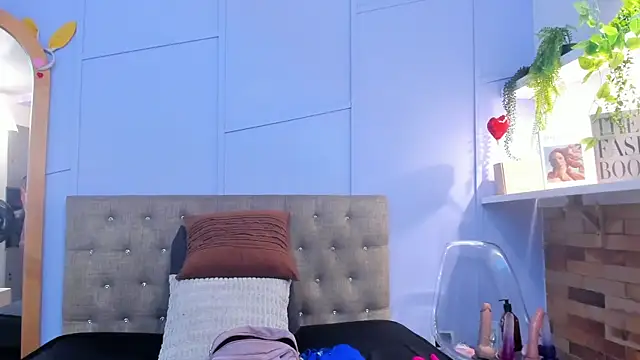 nathalie rossel online show from October 2025 07:53:01 PM