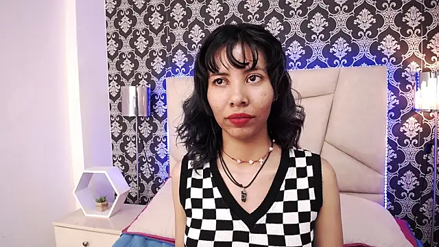 Akane Uwu online show from March 2025 11:27:01 PM