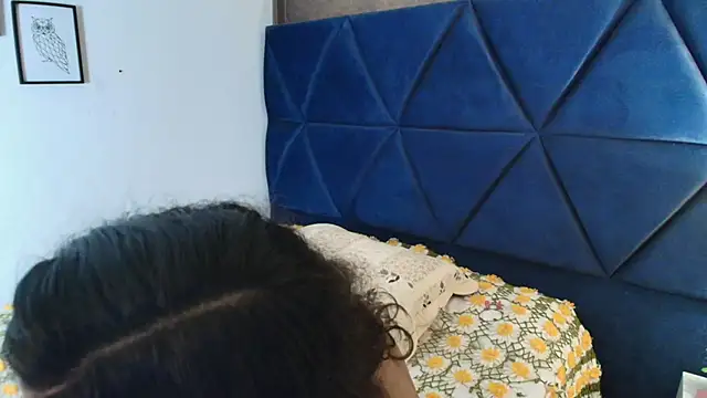 Akane Uwu online show from September 2025 06:02:02 PM