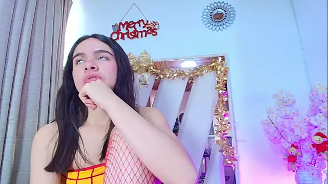 Snapshot of dafne_queenn chatting on December 2025 01:18:02 PM dafne queenn online show from December 2025 01:18:02 PM