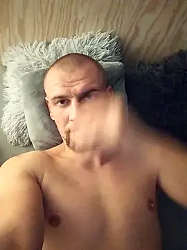 Regularfucker28 online show from September 2025 03:17:02 AM