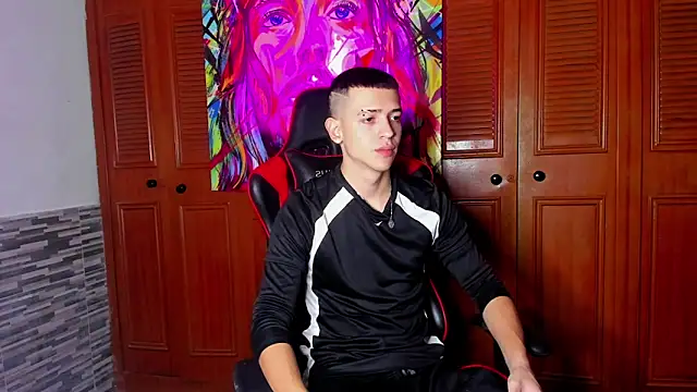 Dimitri higth420 online show from March 2025 09:57:01 PM