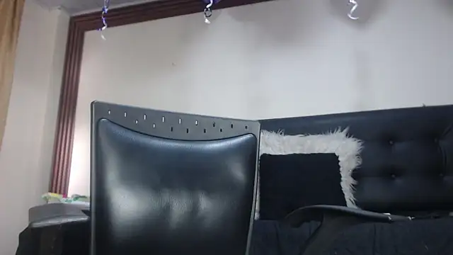 Snapshot of AnnieScott_ chatting on November 2025 07:28:01 PM AnnieScott online show from November 2025 07:28:01 PM