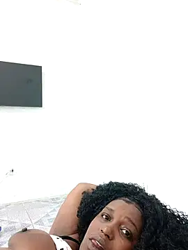 annybarros21 online show from September 2025 11:13:02 AM