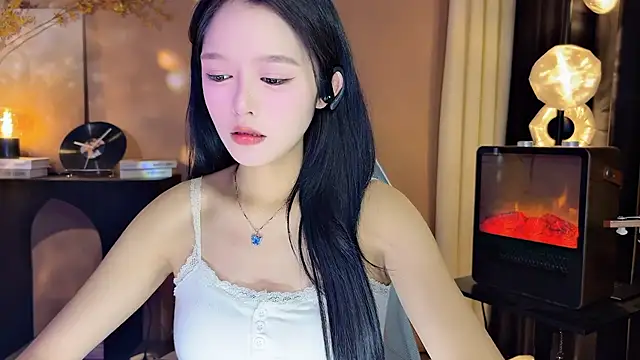 xiaodaibabyy online show from December 2024 11:36:02 AM