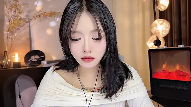 xiaodaibabyy online show from January 2025 12:46:02 PM