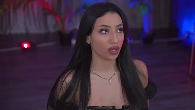 GinaValentinna online show from September 2025 07:25:01 PM