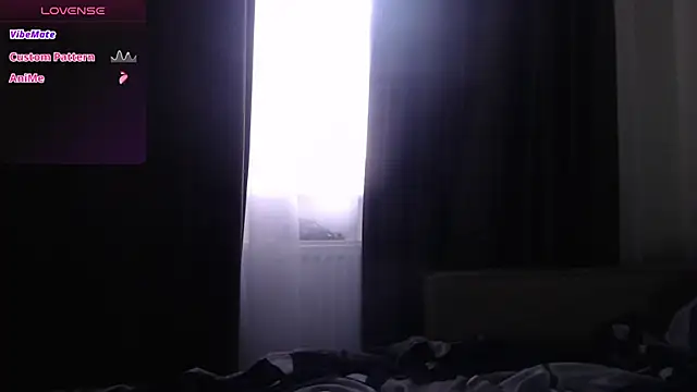 -LauraGold- online show from March 2025 05:35:01 AM