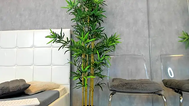 Snapshot of KatelynSparks chatting on February 2025 09:38:01 AM KatelynSparks online show from February 2025 09:38:01 AM