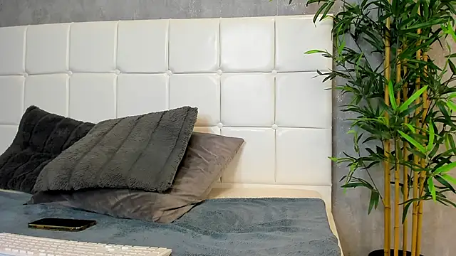 Snapshot of KatelynSparks chatting on March 2025 12:34:02 PM KatelynSparks online show from March 2025 12:34:02 PM