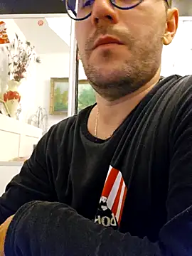 Ibag01 online show from October 2025 08:39:02 PM