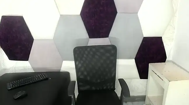 AbrahanBratz online show from December 2024 11:33:01 AM