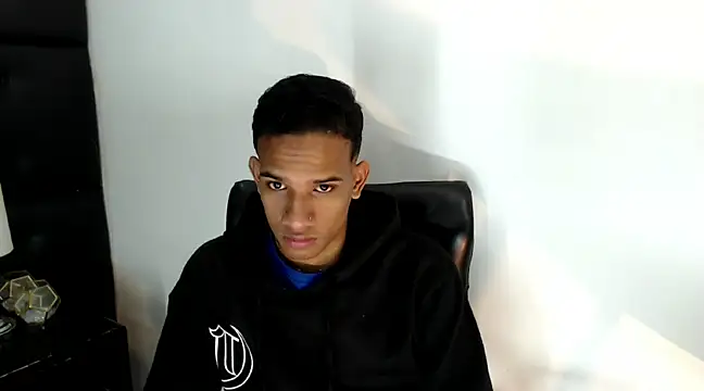 AbrahanBratz online show from December 2024 11:32:02 AM