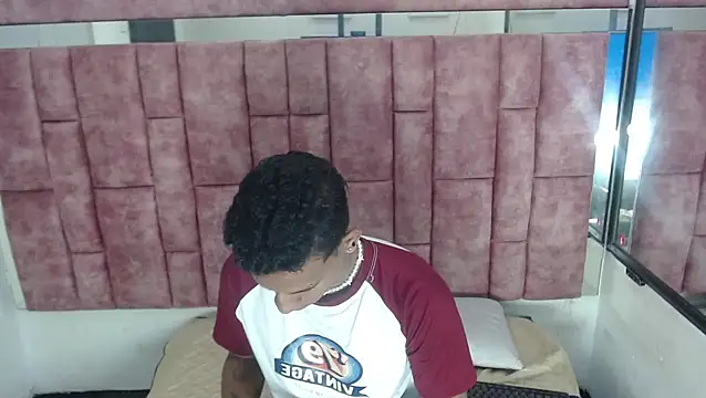 AbrahanBratz online show from January 2026 02:43:02 PM