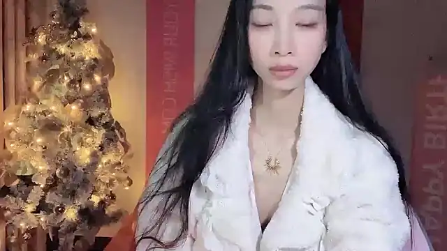 Lili-2 online show from December 2024 05:51:02 PM