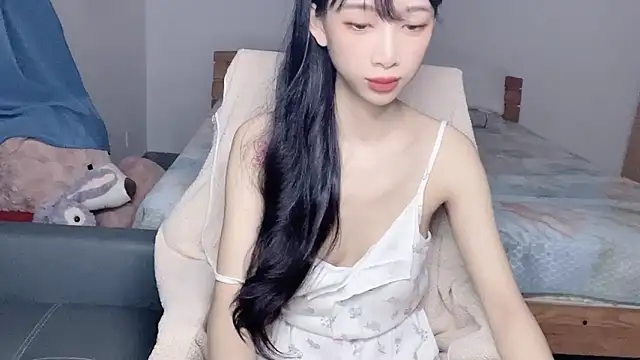 Lili-2 online show from September 2025 02:16:01 PM