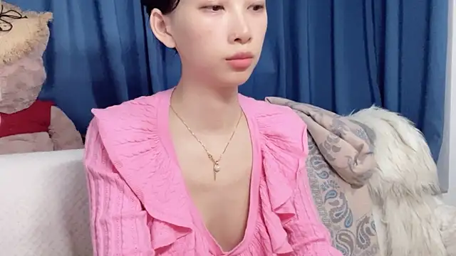 Lili-2 online show from March 2026 01:38:02 PM