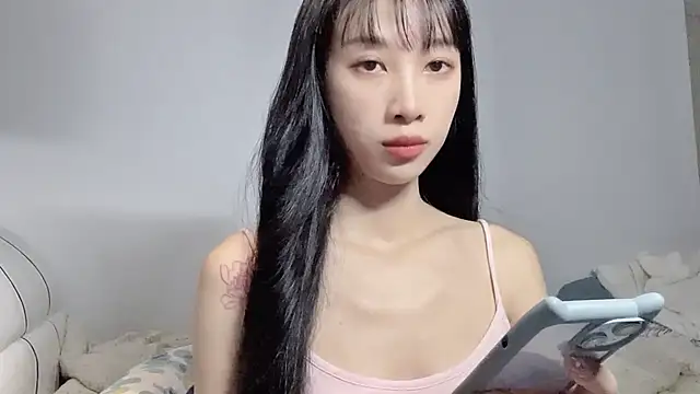 Snapshot of Lili-2 chatting on July 2026 04:46:01 PM Lili-2 online show from July 2026 04:46:01 PM