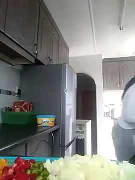 Feathergal69  online show from September 2025 02:17:02 PM