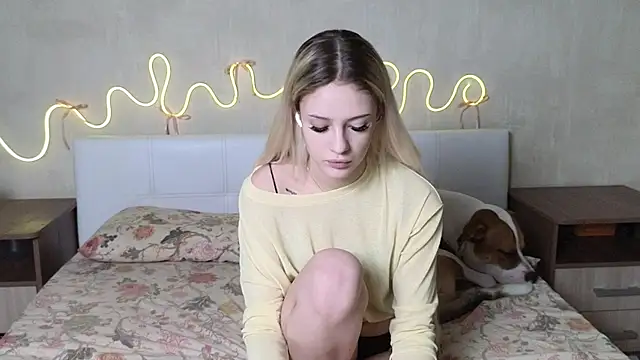 Snapshot of Betty_Blamee chatting on January 2026 02:01:02 PM Betty Blamee online show from January 2026 02:01:02 PM