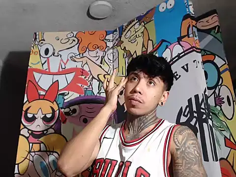 Snapshot of Nickhot0609 chatting on December 2024 01:32:01 AM Nickhot0609 online show from December 2024 01:32:01 AM