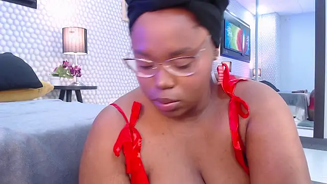 Makena gh online show from February 2025 03:22:01 AM