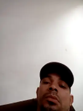 Snapshot of Malubrotudo chatting on October 2025 09:40:01 AM Malubrotudo online show from October 2025 09:40:01 AM