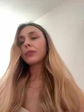 Sophie Enzo online show from January 2025 12:18:01 PM