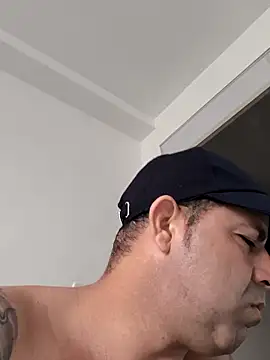 Snapshot of Marciogrei chatting on October 2025 09:12:02 PM Marciogrei online show from October 2025 09:12:02 PM