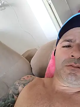 Snapshot of Marciogrei chatting on November 2025 09:04:01 PM Marciogrei online show from November 2025 09:04:01 PM