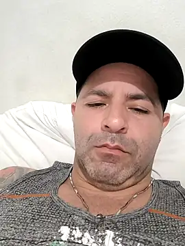 Snapshot of Marciogrei chatting on November 2025 09:38:02 PM Marciogrei online show from November 2025 09:38:02 PM