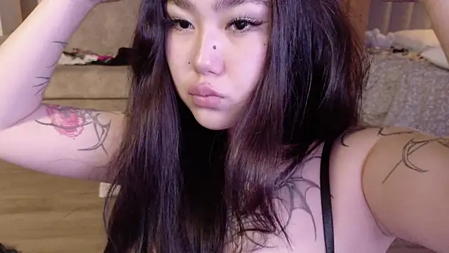 Snapshot of Yuriko_May chatting on October 2025 04:15:02 PM Yuriko May online show from October 2025 04:15:02 PM