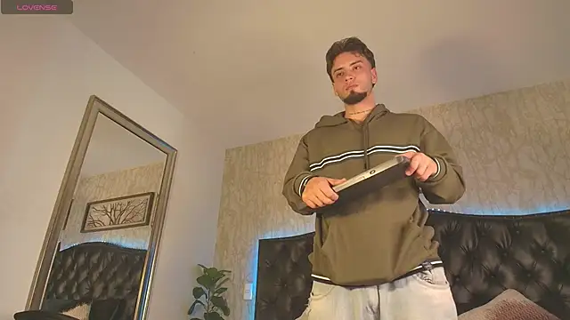 Snapshot of MattDevon chatting on February 2026 03:15:01 AM MattDevon online show from February 2026 03:15:01 AM