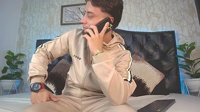 Snapshot of MattDevon chatting on February 2026 04:08:01 AM MattDevon online show from February 2026 04:08:01 AM