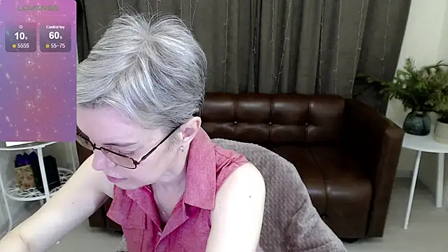 Cutie Erikaa1 online show from January 2025 02:38:01 AM