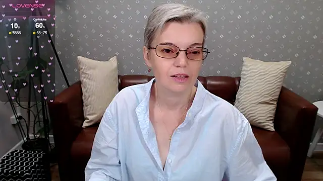 Cutie Erikaa1 online show from October 2025 02:32:01 AM