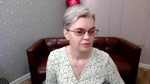 Snapshot of Cutie_Erikaa1 chatting on April 2026 02:24:02 AM Cutie Erikaa1 online show from April 2026 02:24:02 AM