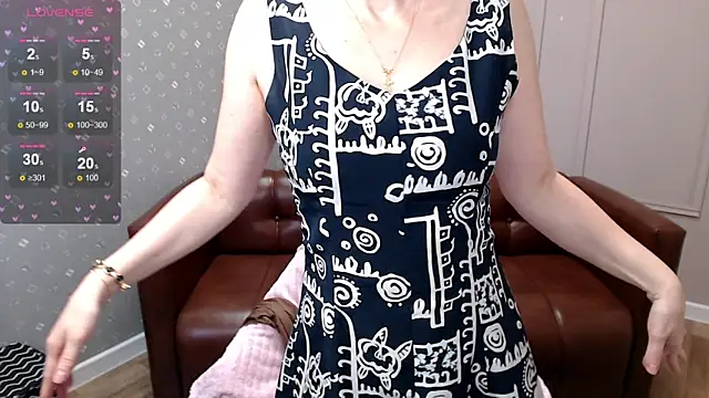 Snapshot of Cutie_Erikaa1 chatting on May 2026 02:17:01 AM Cutie Erikaa1 online show from May 2026 02:17:01 AM