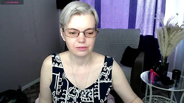 Snapshot of Cutie_Erikaa1 chatting on May 2026 02:19:02 AM Cutie Erikaa1 online show from May 2026 02:19:02 AM