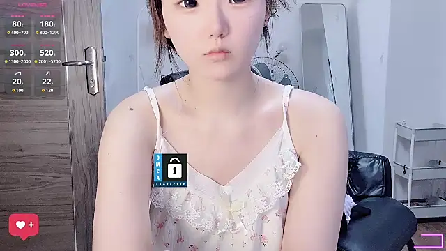 Snapshot of momo-5952 chatting on July 2026 07:11:02 AM momo-5952 online show from July 2026 07:11:02 AM
