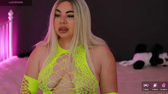 MissLilaa online show from December 2024 05:07:02 PM