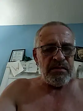 geilerschwanz64 online show from December 2024 05:44:01 AM